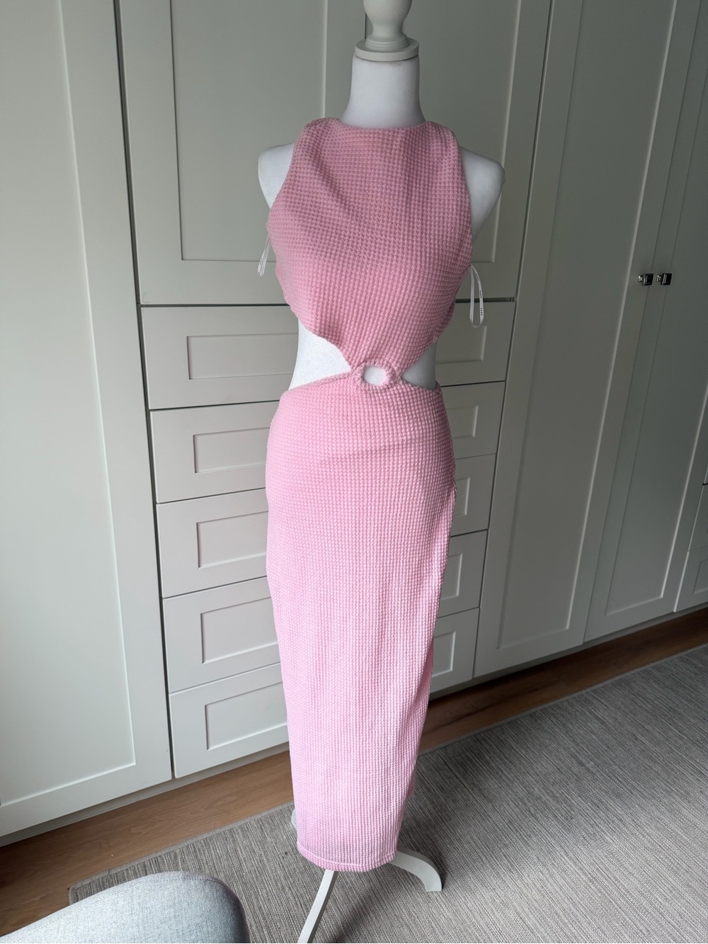 Pink Textured Cutout Midi Dress - SABO